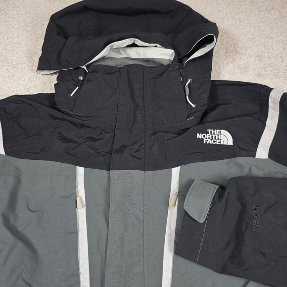 The North Face Hyvent Mens Medium Jacket Hooded Waterproof Gray Black Ski Coat - Picture 1 of 16